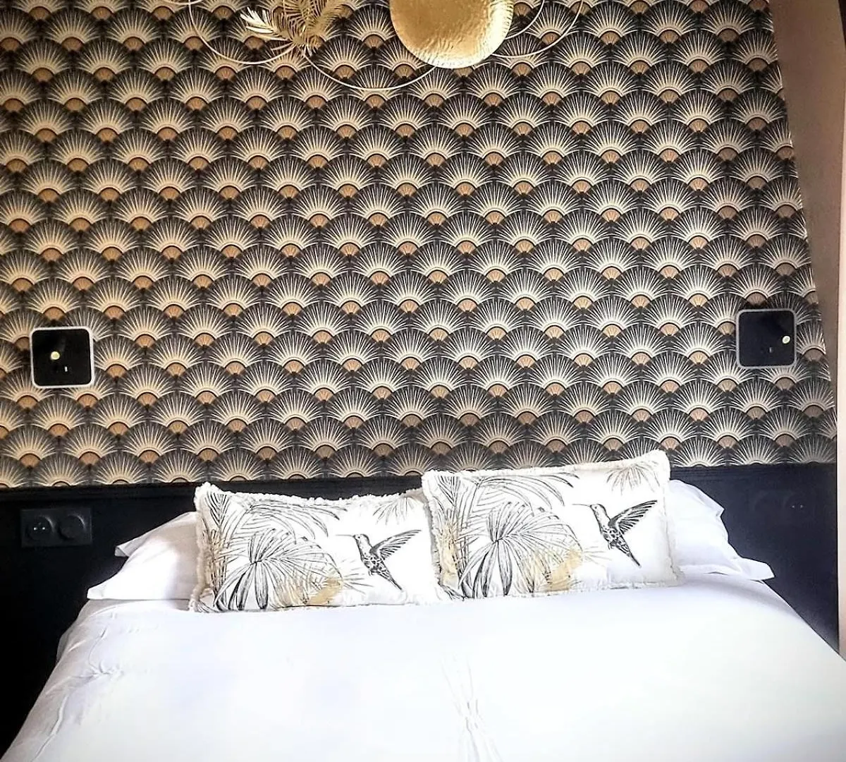 Cosy & Chic - Eiffel Tower Apartment Paris